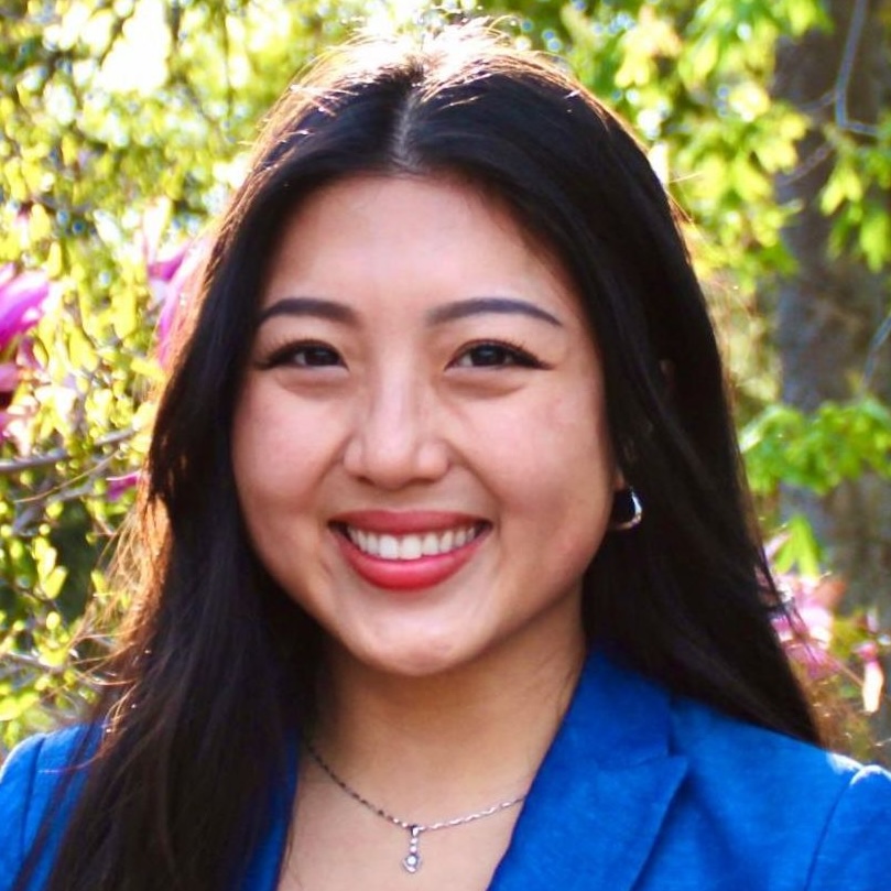 Angela Yuan Headshot