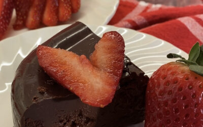 STRAWBERRY SENSATION CHOCOLATE BY SWEET VEGAN